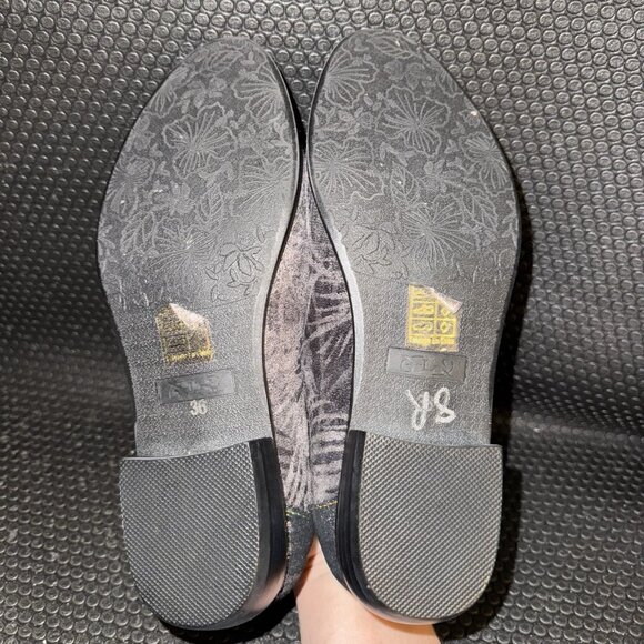 L'artiste by Spring Step Klasik Fronds Gray Metallic Tassel Loafers Womens 5.5-6 - Picture 7 of 8